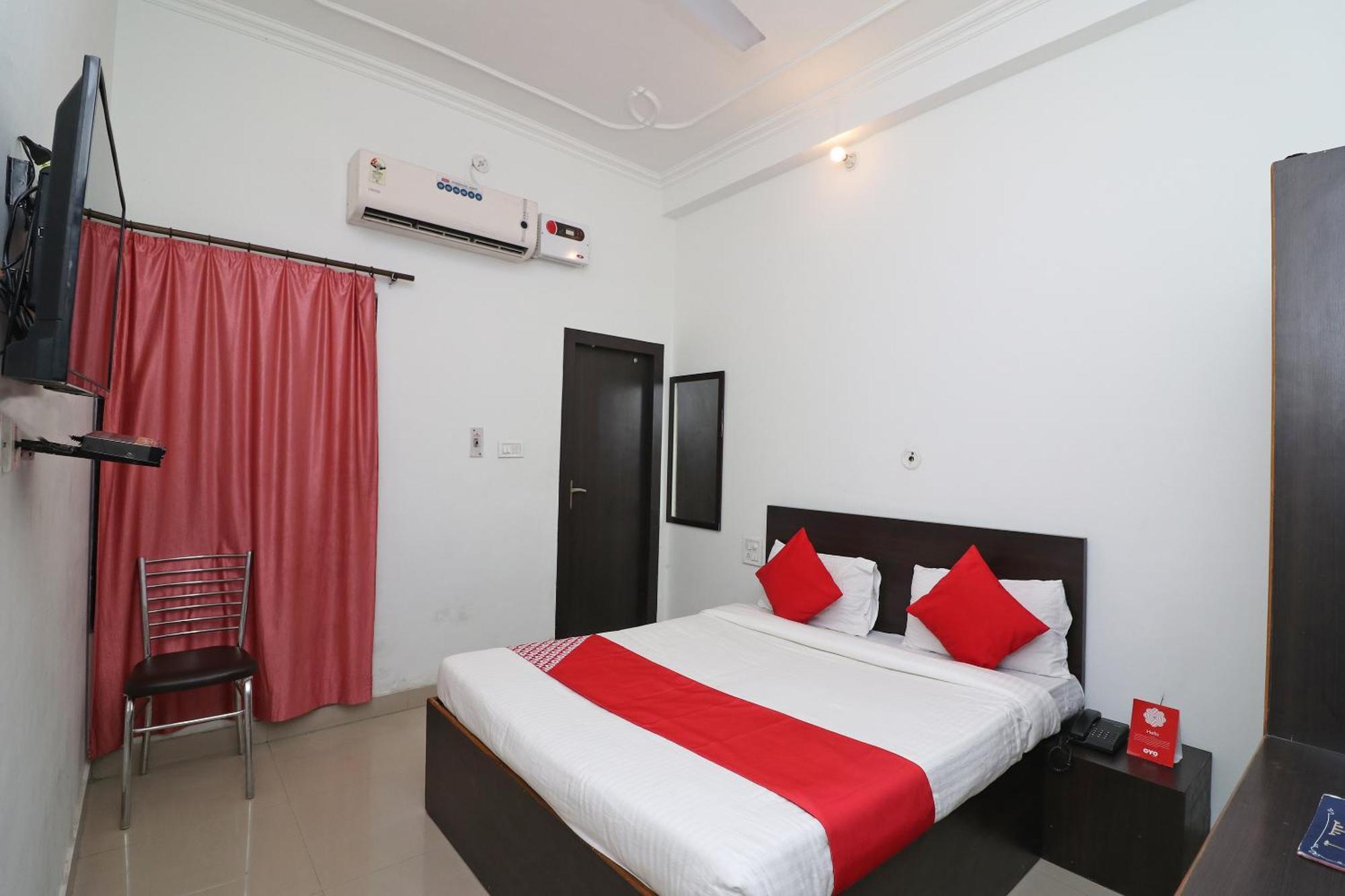 Hotel O Mid Town Ojus Tower Rudrapur Екстер'єр фото